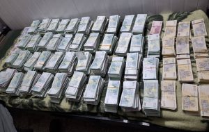 کشف بیش از ۵۰ میلیارد اسکناس قاچاق در مهران