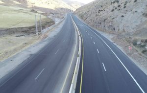 خطکشی بیش از یکهزار کیلومتر از راههای ایلام در آستانه اربعین آغاز شد خطکشی بیش از یکهزار کیلومتر از راههای ایلام در آستانه اربعین آغاز شد